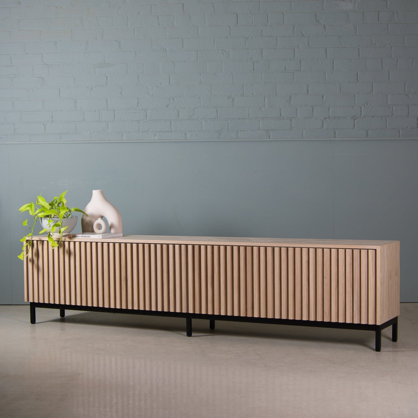 Fluted Oak Cabinet, Neutral