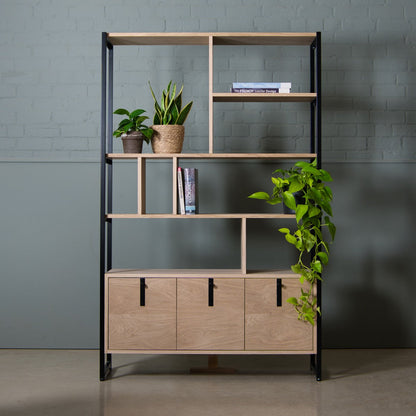 White Oak Shelves, Oslo