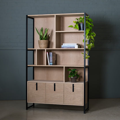 White Oak Shelves, Oslo