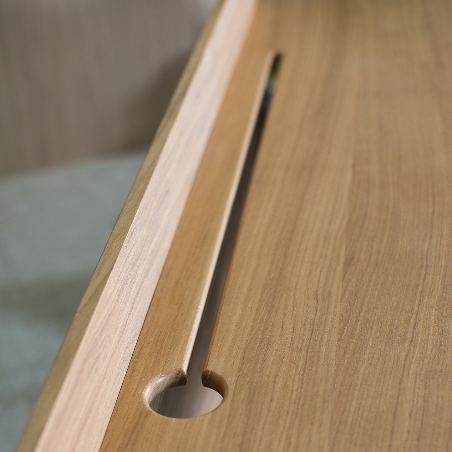 Oak Sit-Stand Desk, Raze
